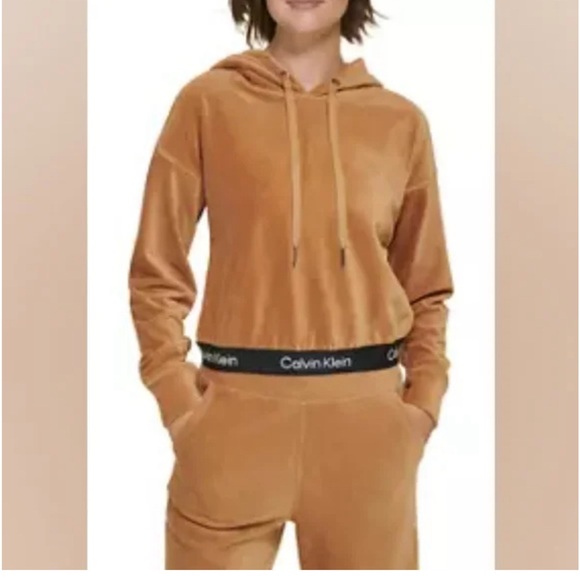 Calvin Klein Performance Set - Picture 1 of 6